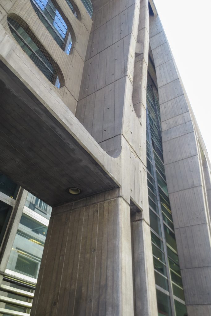 Banco_de_Londres_-_Clorindo_Testa_-_Bs_As_010