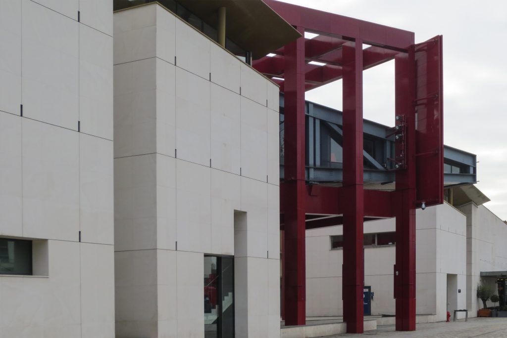 Ciudad_de_la_MC3BAsica_-_Christian_de_Portzamparc_-_ParC3ADs_-_WikiArquitectura_01