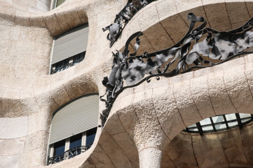 La pedrera (Casa Mila) – Antoni Gaudi – WikiArquitectura_008