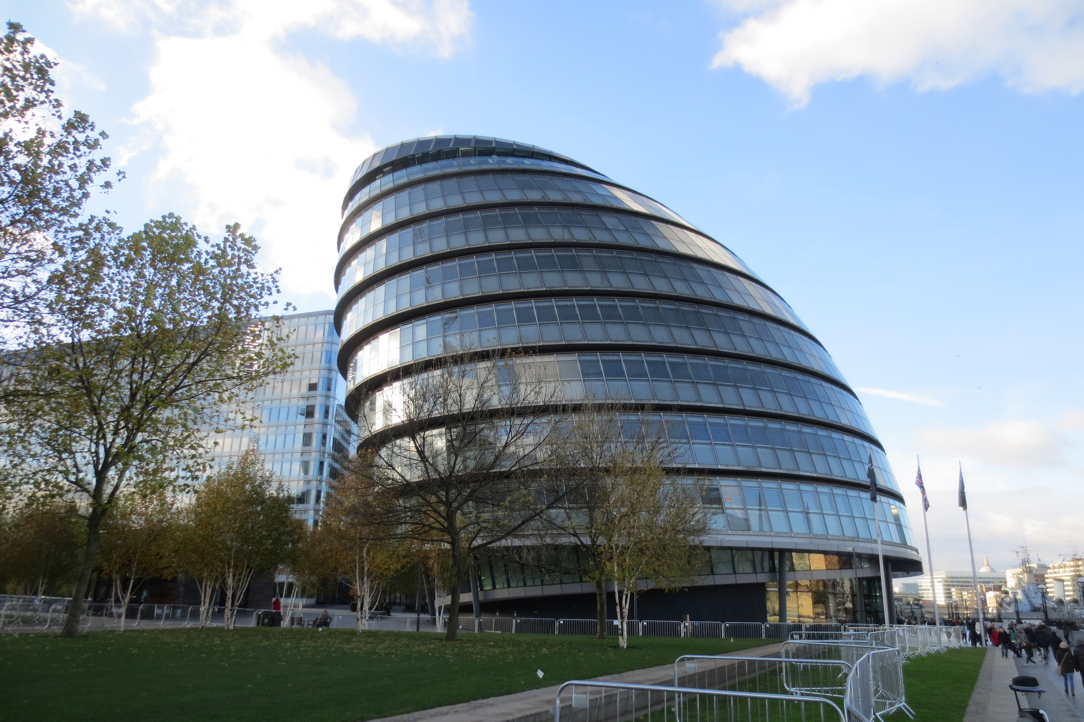London_City_Hall_281529 - WikiArquitectura