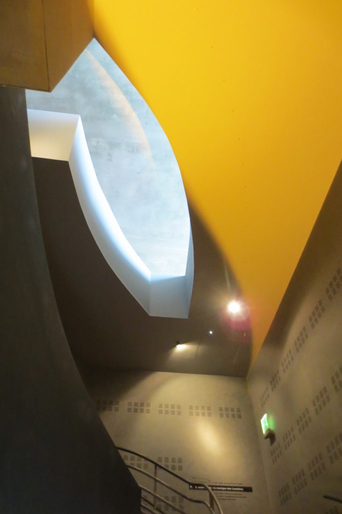 Museo_de_la_MC3BAsica_-_Franck_HammoutC3A8ne_-_ParC3ADs_-_WikiArquitectura_18