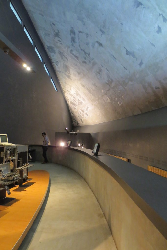 Museo_de_la_MC3BAsica_-_Franck_HammoutC3A8ne_-_ParC3ADs_-_WikiArquitectura_28