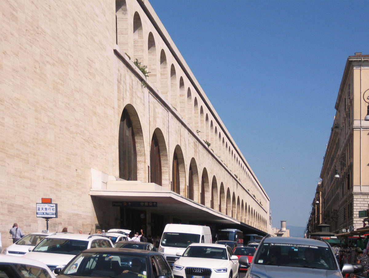 Roma_Termini_-_Italia_-_WikiArquitectura01